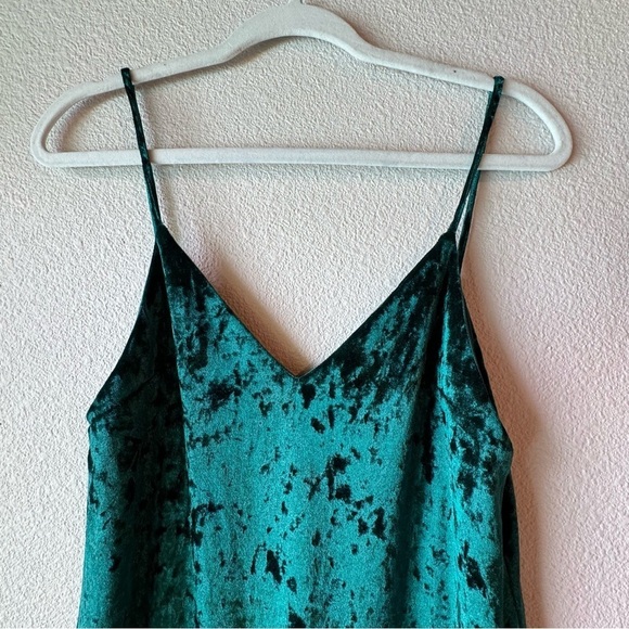 Blue Blush Dresses Blue Blush Green Velvet Dress Small 9s Vibes